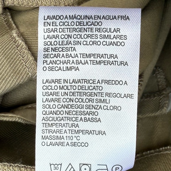 Halston Women Belted Solid Basic Shorts Size Large - Picture 4 of 10